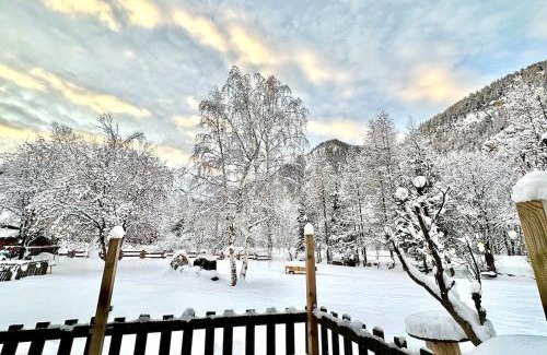 Saint-Veran Apartment | Casa-Le Toussiard apart dans chalet St-Véran 4-6p