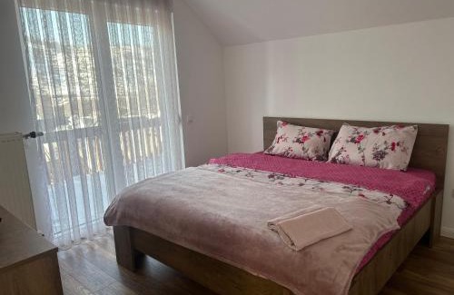Vrellë House | Casa Leka