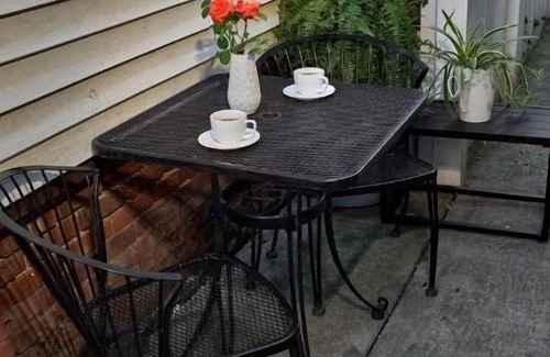 Greenville Apartment | Casa Liberty! Lovely JC 2 Bedroom close to NYC