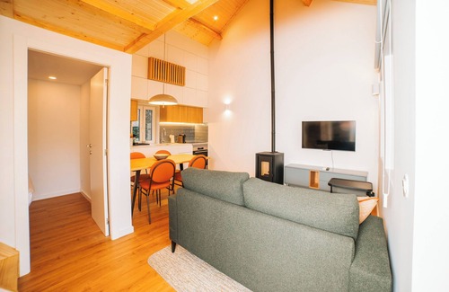 Cabril House | Casa Lobos by Quantique
