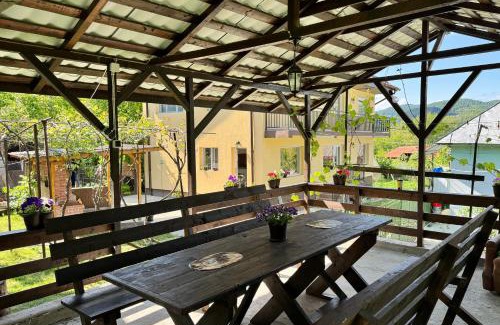 Gura Suhasului House | Casa Lucia