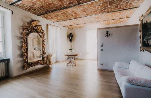 Santo Stefano Belbo Apartment | Casa Luigi Ariano