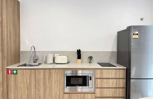 Shell Cove Apartment | Casa Lumi Walk to Marina & Beach