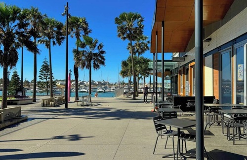 Shell Cove Apartment | Casa Lumi Walk to Marina & Beach