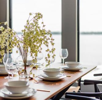 Severn House | Casa Luna Chic Lakehouse BBQ Game Room LakeViews
