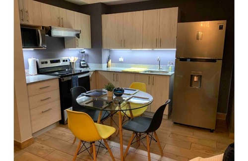 Santa Tecla Apartment | 🌙Casa Luna🌙 Comfortable & Centric Apt-Santa Tecla