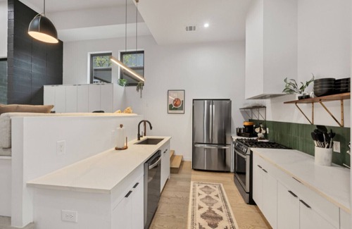 MLK House | Casa Luna- Eastside Retreat w/Private Cowboy Pool