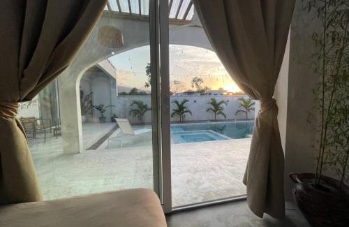 Corozal Villa | CASA LUNA ¡Piscina y Playa!