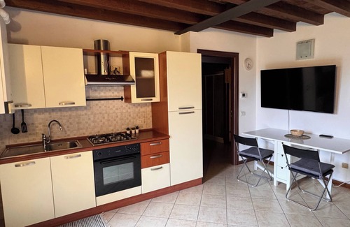 Formigine Apartment | Casa Lupo - Complete apartment with 4 beds and private parking.