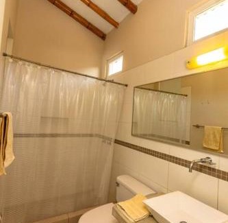 Las Pocitas House | Casa Luz De Luna-MANCORA
