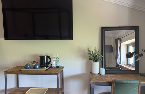 Chianciano Terme House | Casa M Vineyard View Room