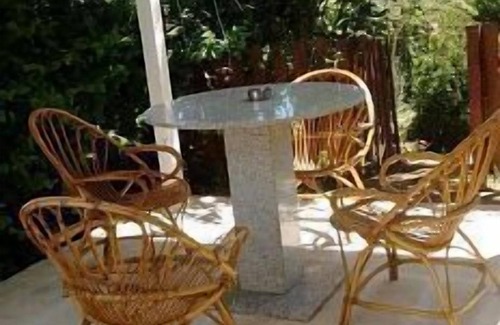 Valdecaballeros Ski Chalet | Casa Macondo, sierra de Guadalupe, your pets are welcome.
