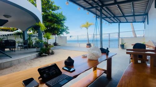 Sawang House | Casa Mandulia Beachfront House
