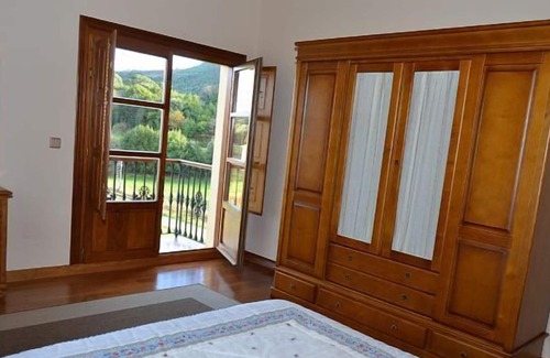 Llanes Cottage | Casa Manuela for 12 people