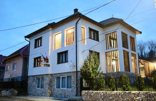 Margau House | Casa Margau