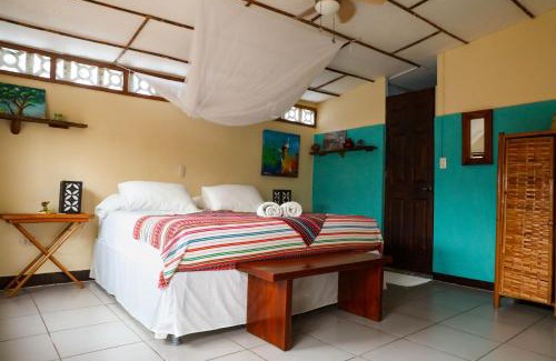 La Laguna Bed & Breakfast | Casa Marimba