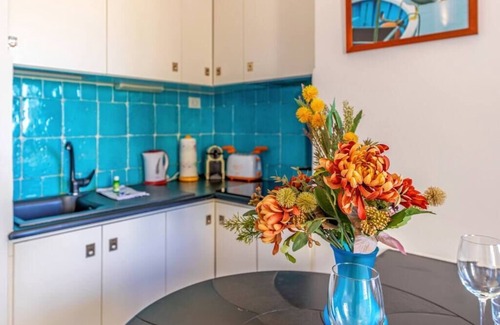 Camogli Apartment | Casa Marina- Centrally located just steps from the sea