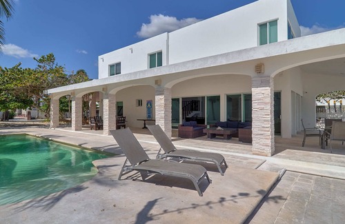 Chicxulub Puerto House | Casa Mega - Yucatan Home Rentals