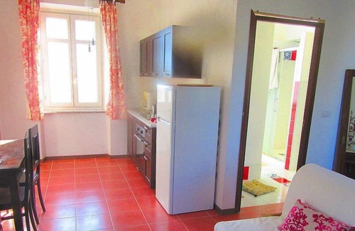 Govone House | Casa Menestrello A: A welcoming studio apartment situated in the Roero area of Piedmont, with Free WI-FI.