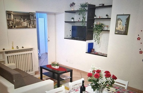 Esquilino Apartment | CASA MINERVA: The Best apartment near Coloseum 5☆