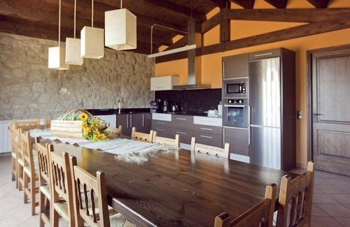 Gironella Villa | Casa Miró - Beautiful Holiday Villa w/8 bedrooms. Indoor + Outdoor Pool.