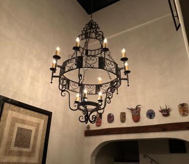Colonia San Antonio House | Casa Mona Lisa, a short, level walk to the cathedral