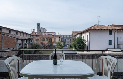 Sarnico Apartment | Casa Myriam - One Bedroom Apartment, Sleeps 5