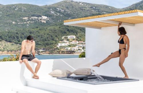 Skopelos Apartment | Casa Naturale