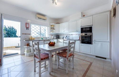 Maritenda Villa | Casa Neel