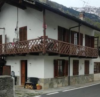 Groscavallo Apartment | Casa nella valle