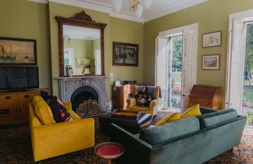 Oamaru Bed & Breakfast | Casa Nova House