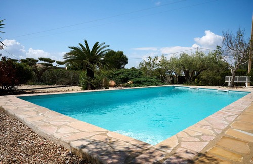 L'Ampolla House | Casa Nuria, beautiful house with garden & pool, quiet location, 4km from the sea