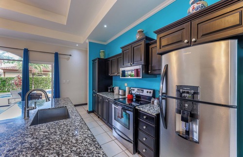 Bejuco House | Casa Oasis - Beachside home with Private Pool