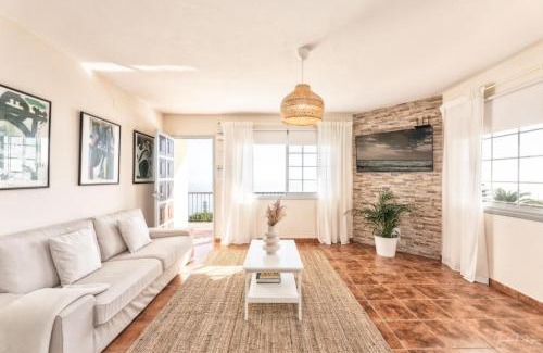 El Granel Apartment | Casa Onelia, 2 bedroom modern oasis, good location