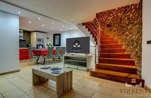 Encamp House | Casa Pairal Candia