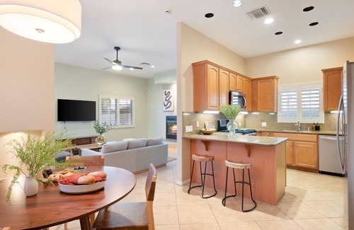 Palm Desert House | Casa Palmera by AvantStay | Entertainer's Oasis w/Guesthouse