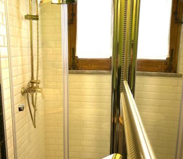 Borgo Vecchio House | Casa Papèl 4 posti letto