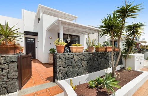 Puerto Calero Villa | Casa Paraíso by Escape Home