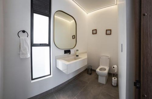 Cerritos Villa | Casa Paradise in Encanto's Land