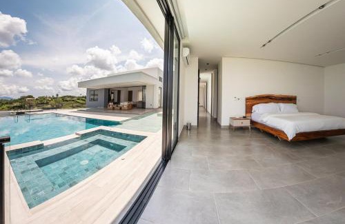 Cerritos Villa | Casa Paradise in Encanto's Land