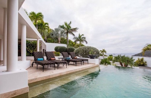 Public House | CASA PARAISO/Gustavia's Retreat with Pool !