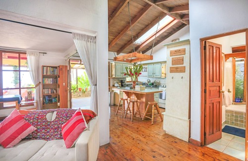 Santa Cruz La Laguna House | Casa Paxanax