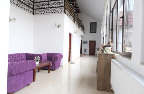 Noslac House | Casa Pelerinului