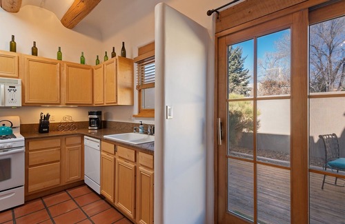 Northeast Santa Fe House | Casa Pico - Ideal location, Fantastic Workspaces