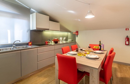 Canhas Apartment | Casa Por do Sol, Grab the sun here on our warm terrace.