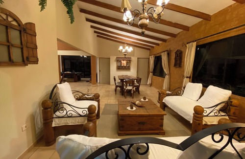 Santa Cruz House | Casa Por Temporadas