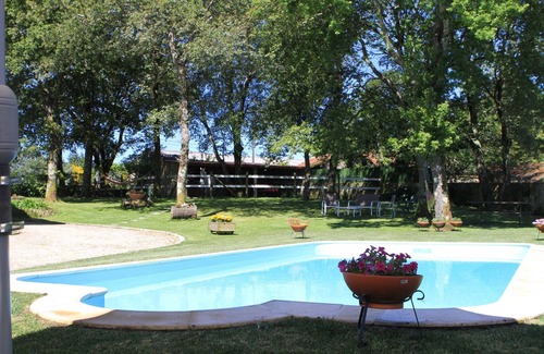 Paredes de Coura Cottage | Casa de São Silvestre is located in a mountainous area close to the Gerês mountain range.