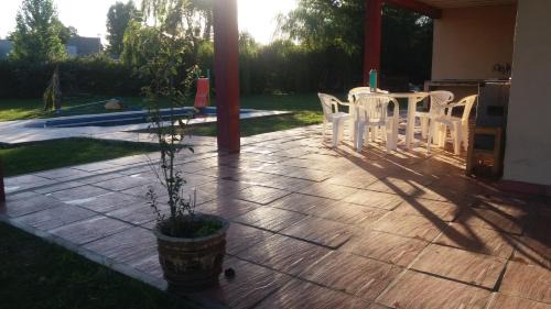 Olavarria House | Casa Quinta Las Pintas