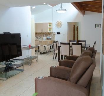 El Cipres House | Casa Rinu