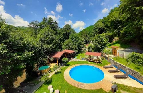 Frasinet Ski Chalet | Casa River